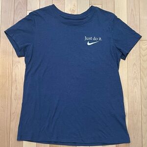 Women’s Nike Blue Short Sleeve Tee